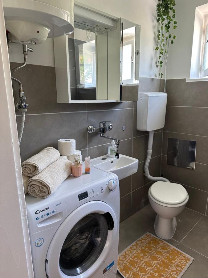 Cosy Family Apartment Marina Kastela Near Airport Екстериор снимка