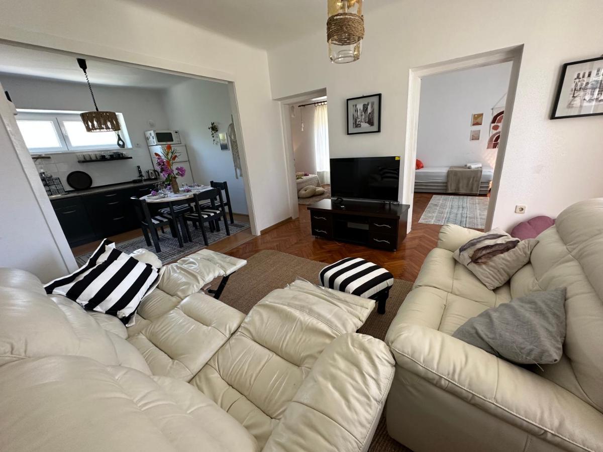 Cosy Family Apartment Marina Kastela Near Airport Екстериор снимка